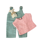 Felhő - Türkiz nadrágban választott pólóban