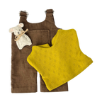 Felhő - Barna nadrágban választott pólóban