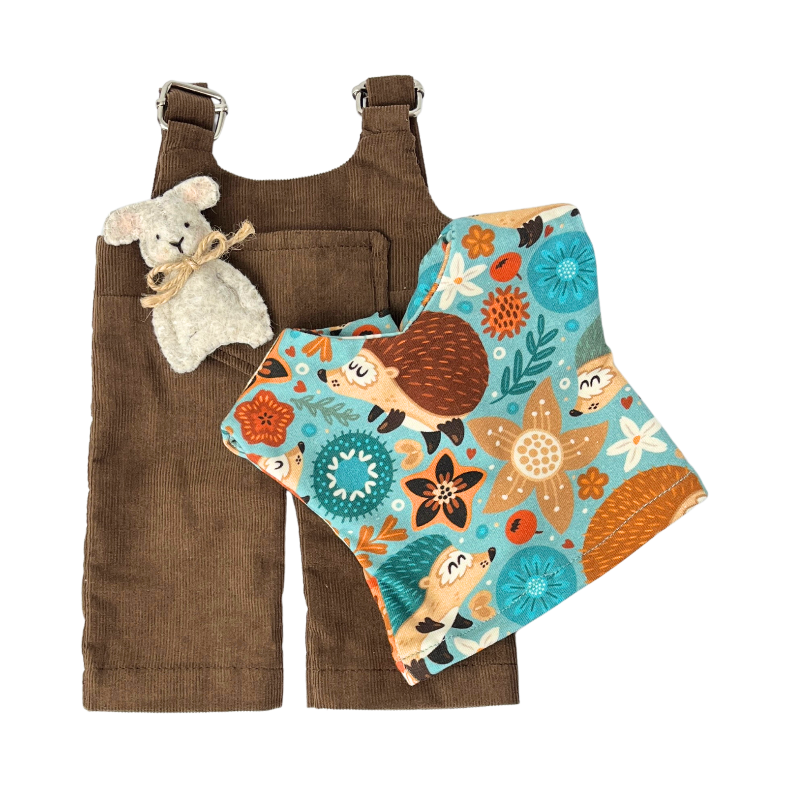 Felhő - Barna nadrágban választott pólóban