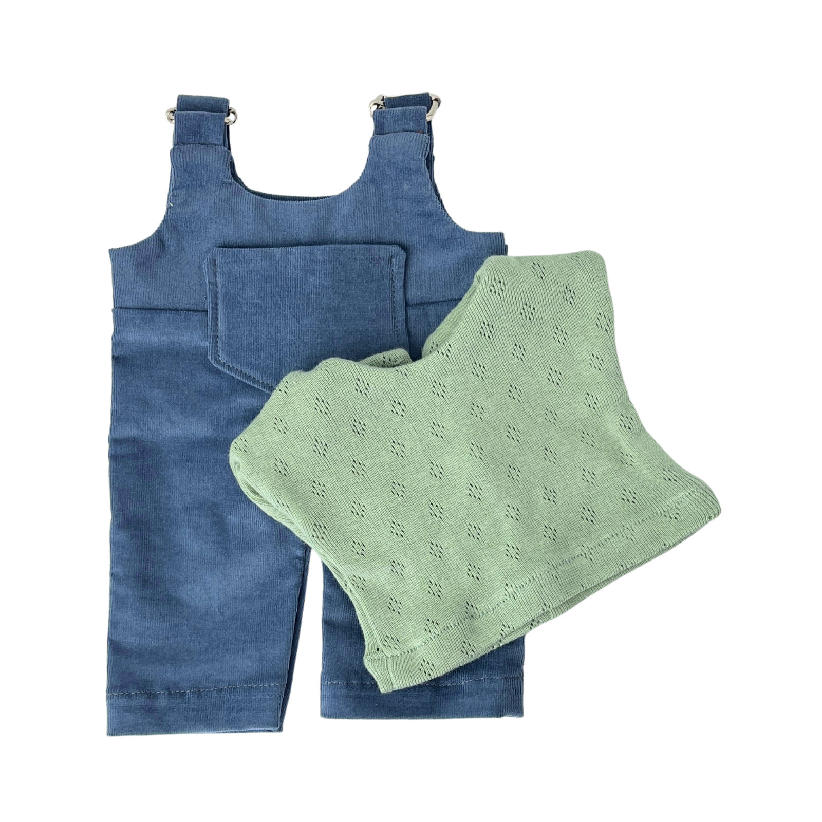 Felhő - Farmerkék nadrágban választott pólóban