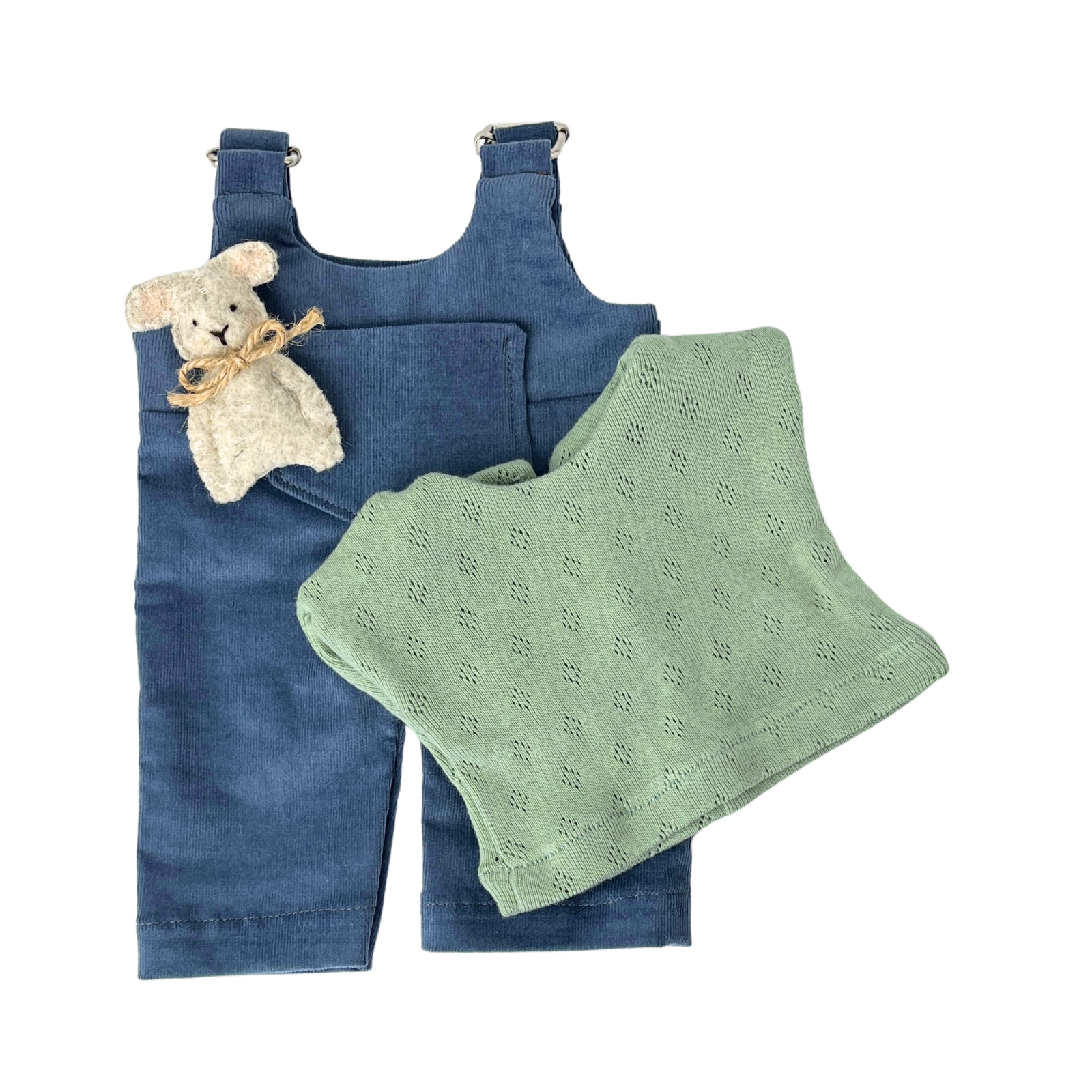 Felhő - Farmerkék nadrágban választott pólóban