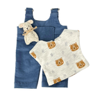 Felhő - Farmerkék nadrágban választott pólóban