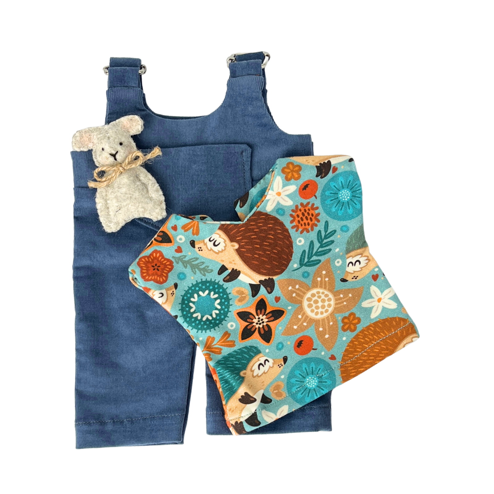 Felhő - Farmerkék nadrágban választott pólóban