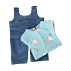 Felhő - Farmerkék nadrágban választott pólóban