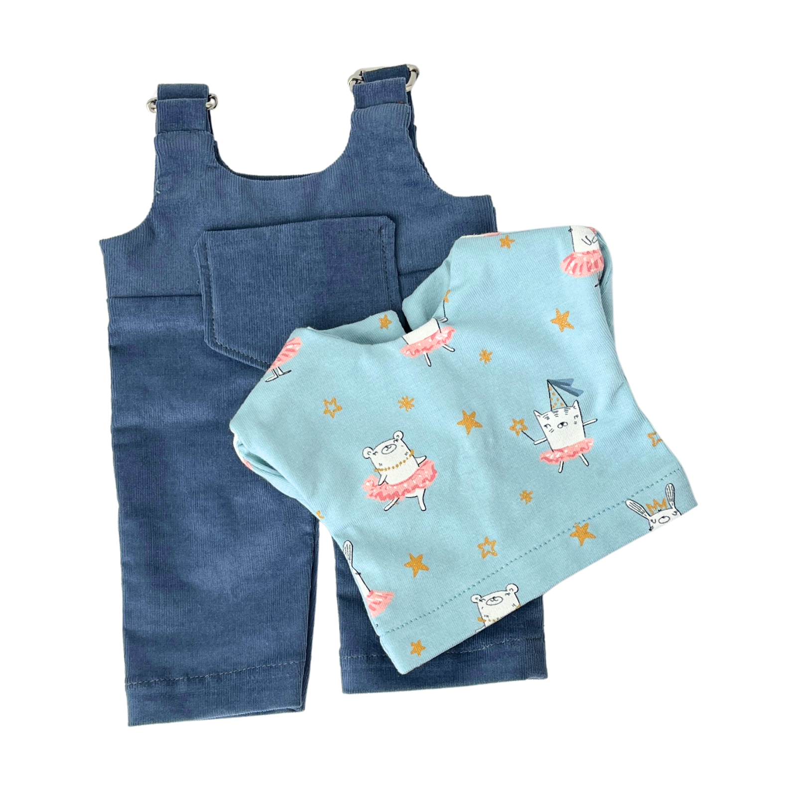 Felhő - Farmerkék nadrágban választott pólóban