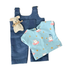 Felhő - Farmerkék nadrágban választott pólóban