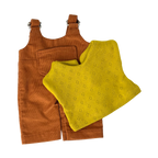 Felhő - Rozsda nadrágban választott pólóban