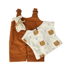 Felhő - Rozsda nadrágban választott pólóban