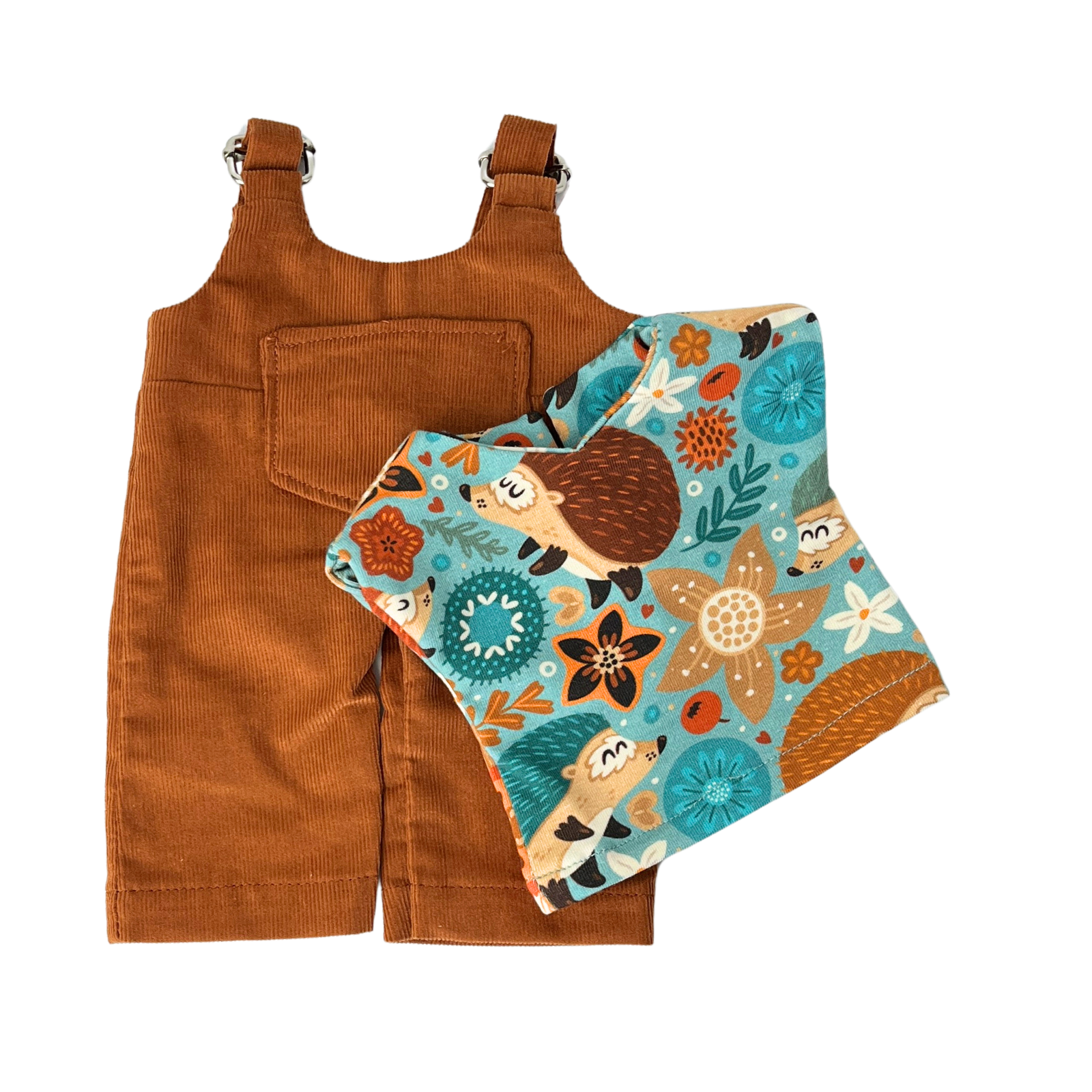 Felhő - Rozsda nadrágban választott pólóban