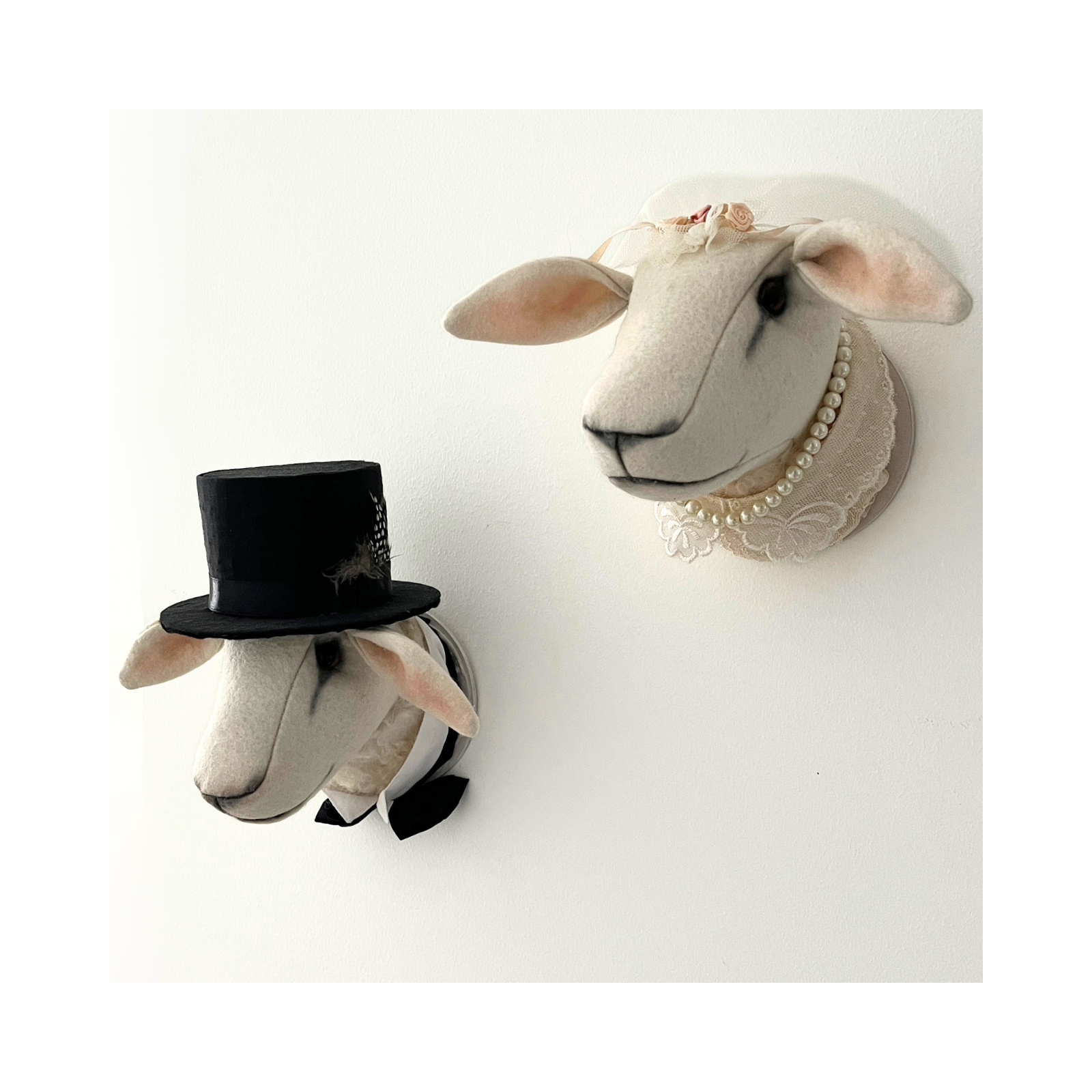 Menyasszony és vőlegény bárányfej trófea - limited edition